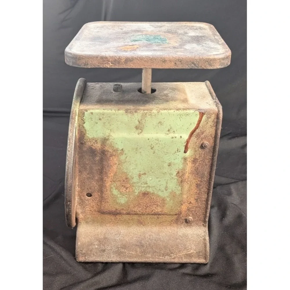 Vtg Montgomery Ward Family Scale 24 Pound Rustic Farm House Decor, functions